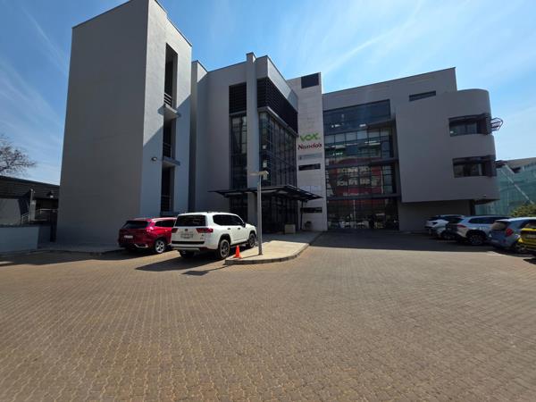 375 m² Office Space