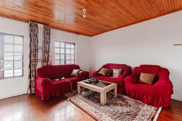496 m² Office Space