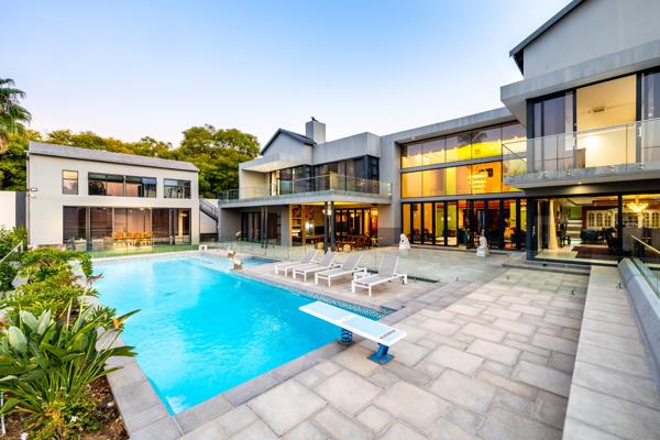 8 Bedroom House