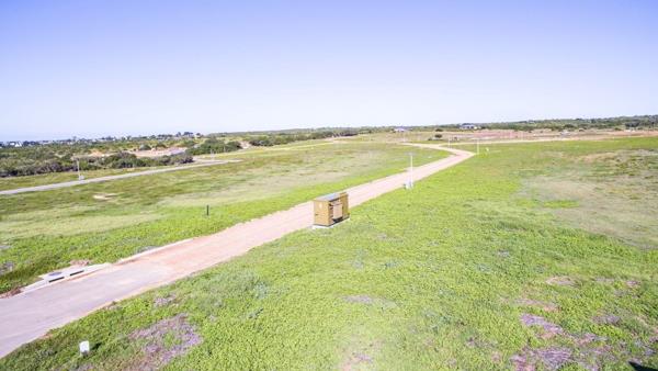 690 m² Land