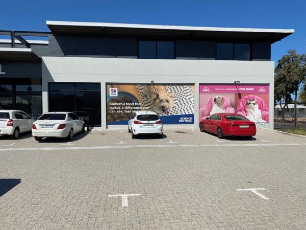 590 m² Commercial space