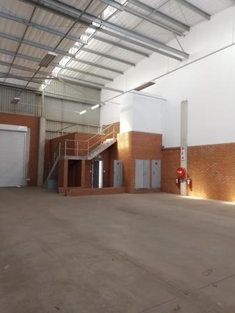 290 m² Industrial space
