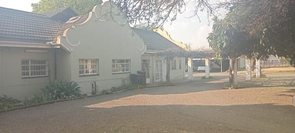 7 Bedroom House
