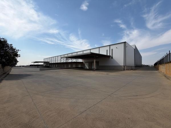 8 000 m² Industrial space