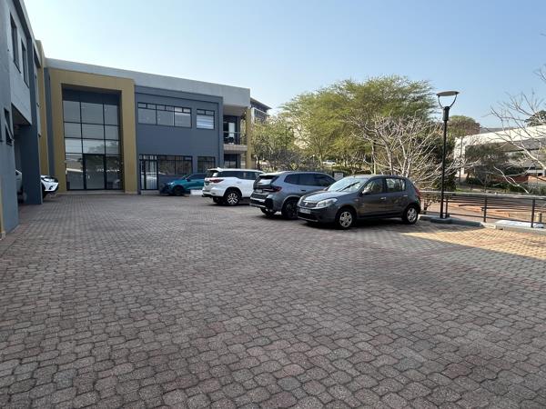 230 m² Commercial space