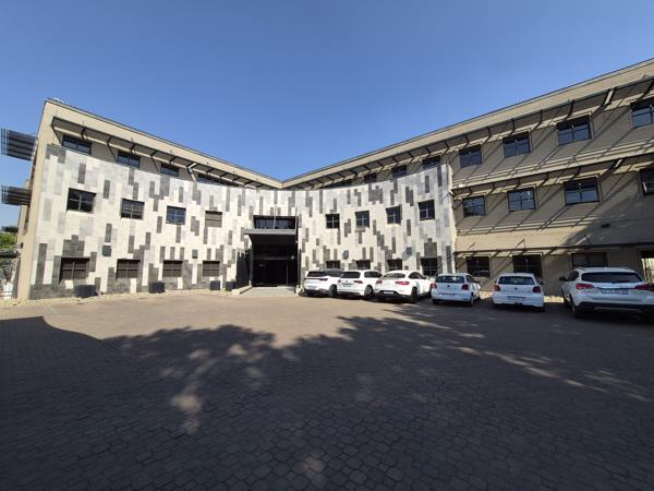 135 m² Commercial space