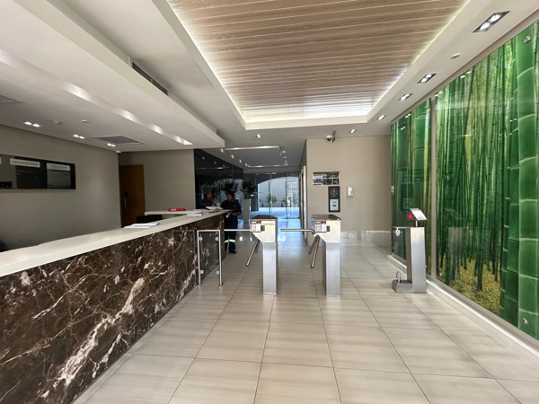 381 m² Commercial space
