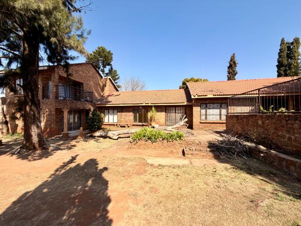 6 Bedroom House