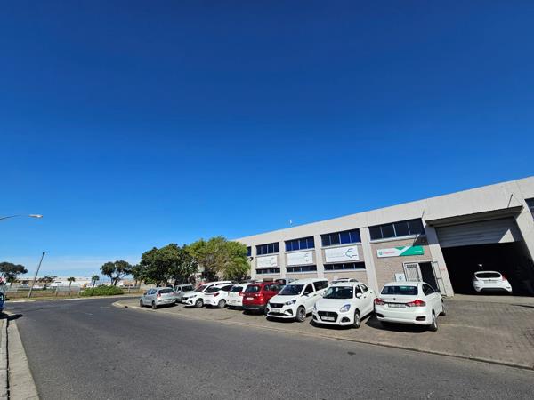912 m² Industrial space