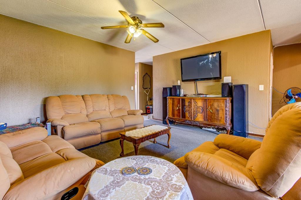 4 Bedroom Townhouse