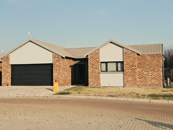 3 Bedroom Simplex