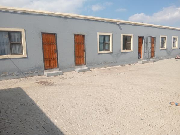 1 Bedroom House