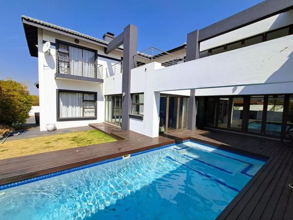 6 Bedroom House