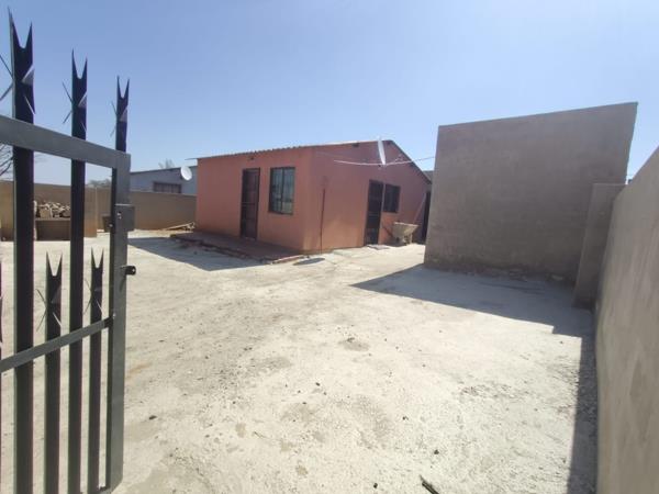 2 Bedroom House