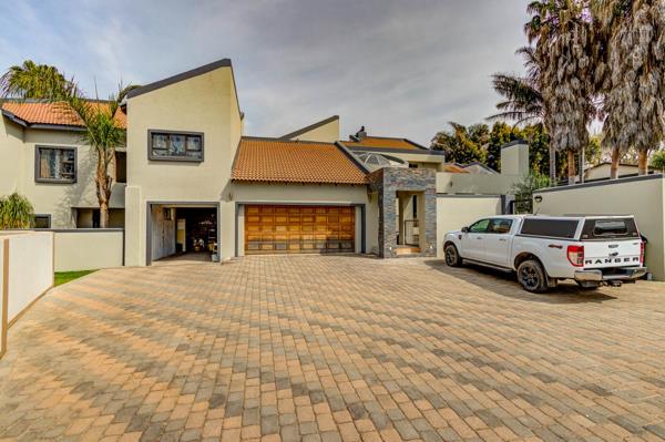6 Bedroom House