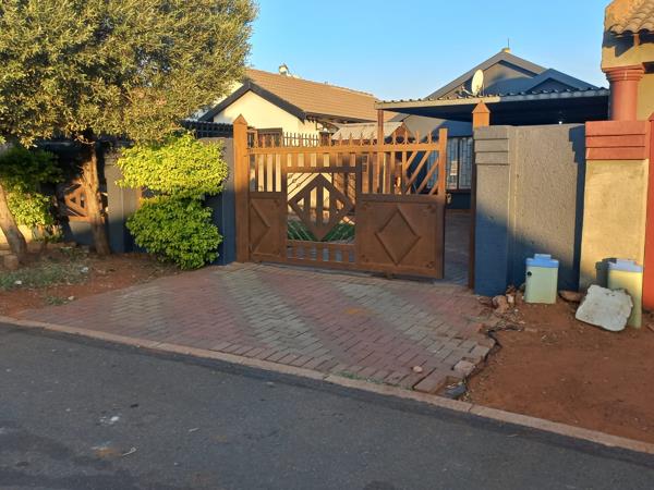 2 Bedroom House