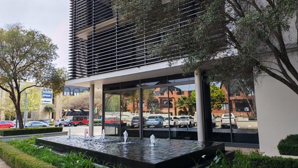 330 m² Commercial space
