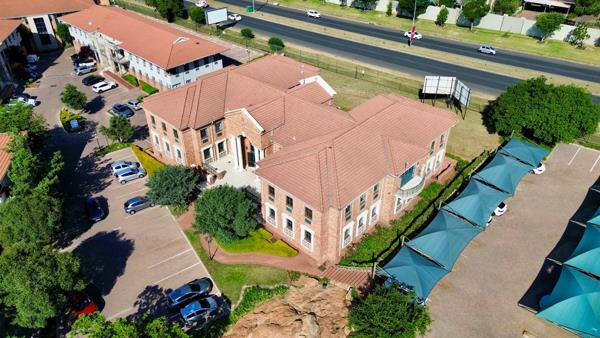173 m² Commercial space