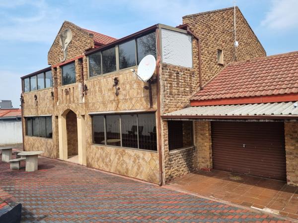 12 Bedroom House