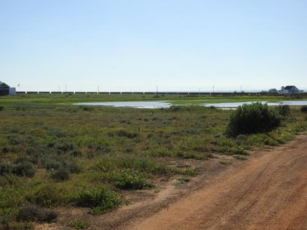685 m² Land