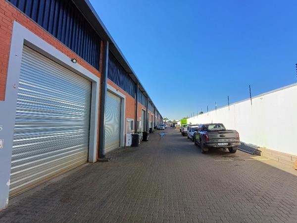 304 m² Industrial space