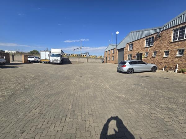 280 m² Industrial space