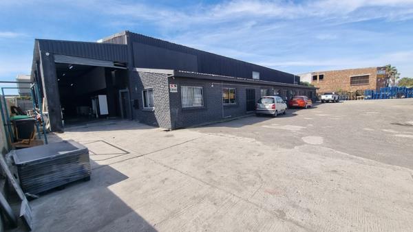 1 600 m² Industrial space