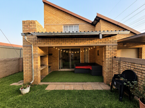 1 Bedroom Townhouse