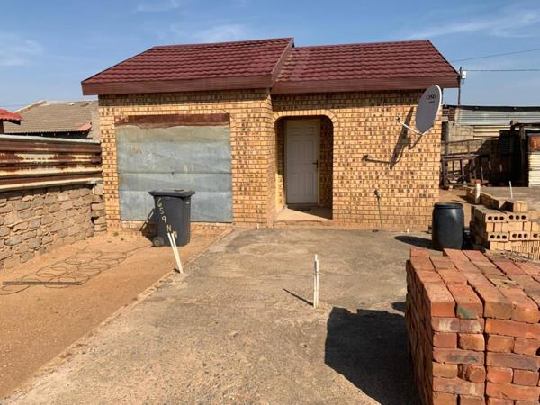 308 m² Land