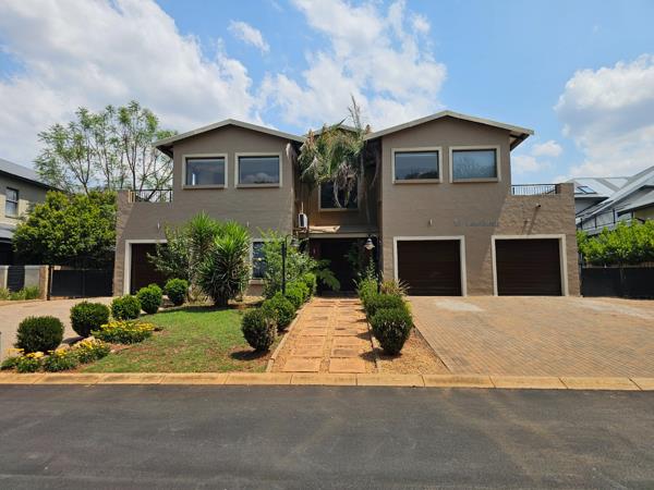 6 Bedroom House