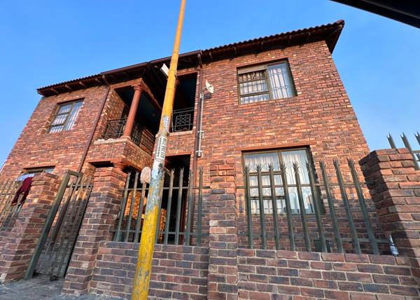20 Bedroom House