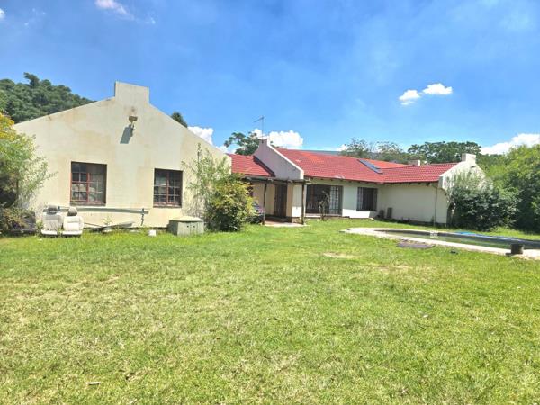 2 900 m² Smallholding