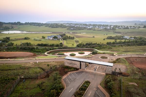 764 m² Land