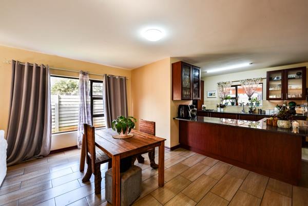 Photo of 4 Bedroom House in Die Wilgers
