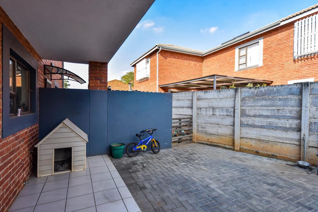 Photo of 4 Bedroom House in Die Wilgers