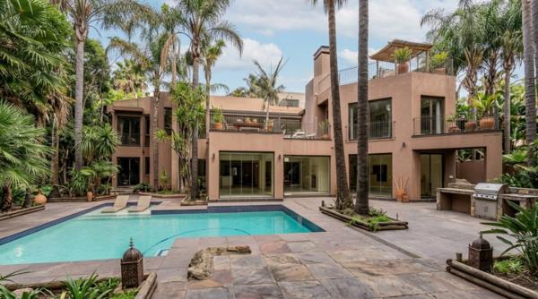 7 Bedroom House