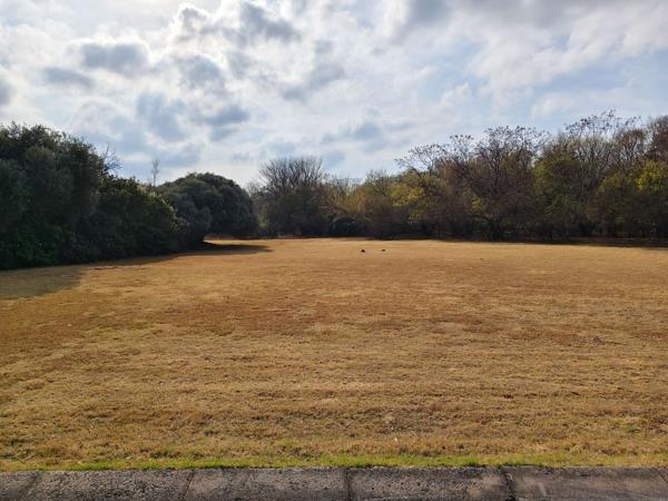 1 031 m² Land