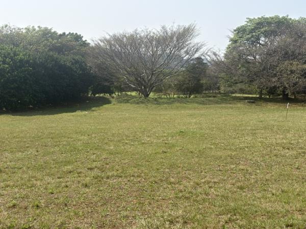 1 250 m² Land