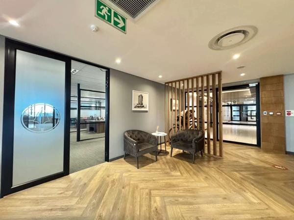 798 m² Office Space