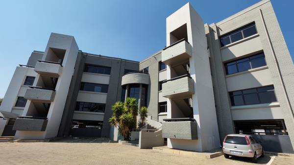 319 m² Office Space