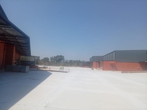 1 100 m² Industrial space