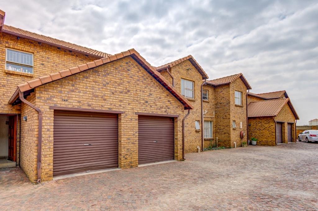 3 Bedroom Townhouse