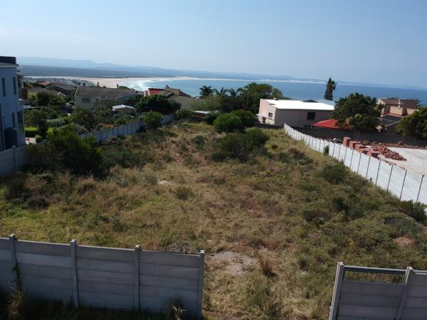 1 218 m² Land