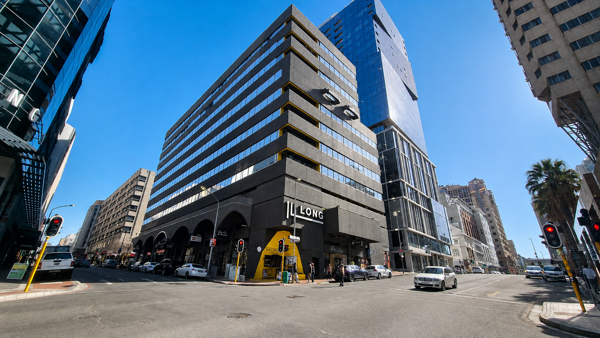 974 m² Commercial space