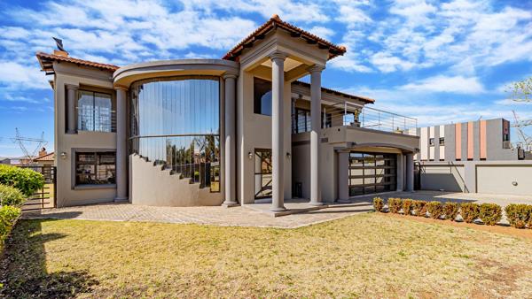 8 Bedroom House