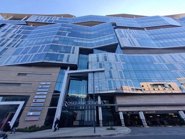 809 m² Office Space