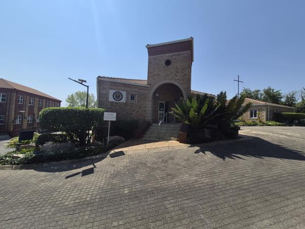 1 500 m² Commercial space