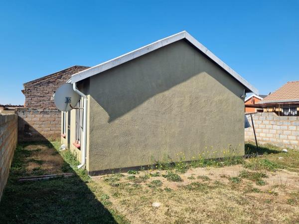 2 Bedroom House