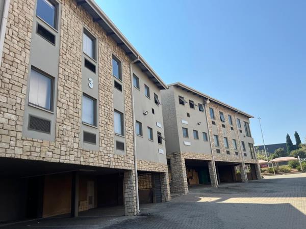 256 m² Commercial space