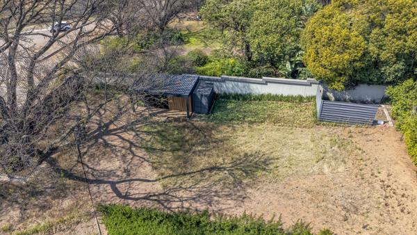 601 m² Land